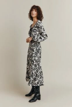 Belle Crepe Midi Dress Graphic Floral