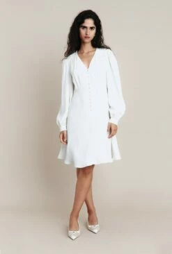Shyla Crepe Knee-Length Dress Ivory
