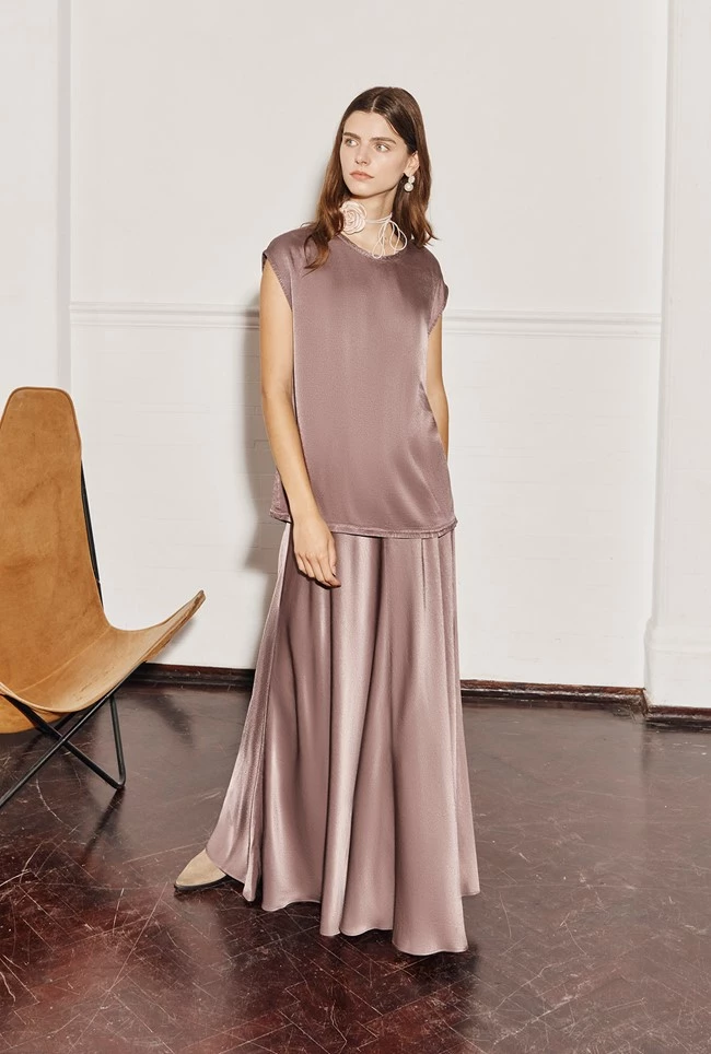 Melody Satin Short Sleeve Top Grey - Image 8